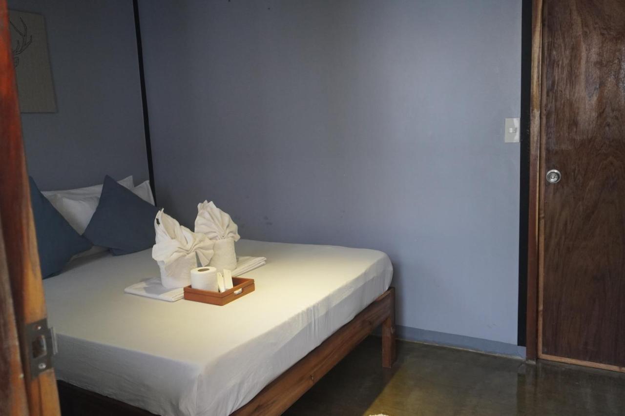 Hotel Keira Backpackers El Nido Exterior foto