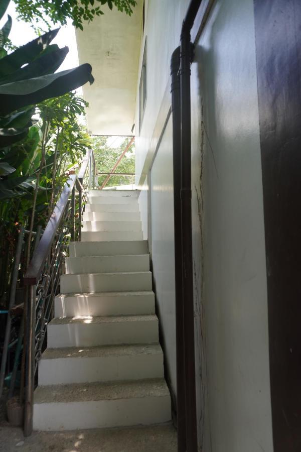 Hotel Keira Backpackers El Nido Exterior foto